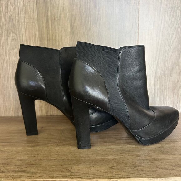 Via Spiga Tocarra Leather Ankle Boots Women’s SZ 10 Black Classic Heel Pull-On main image 8
